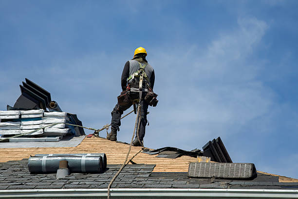 Professional Gutter Installation technician working in Elwood, IN